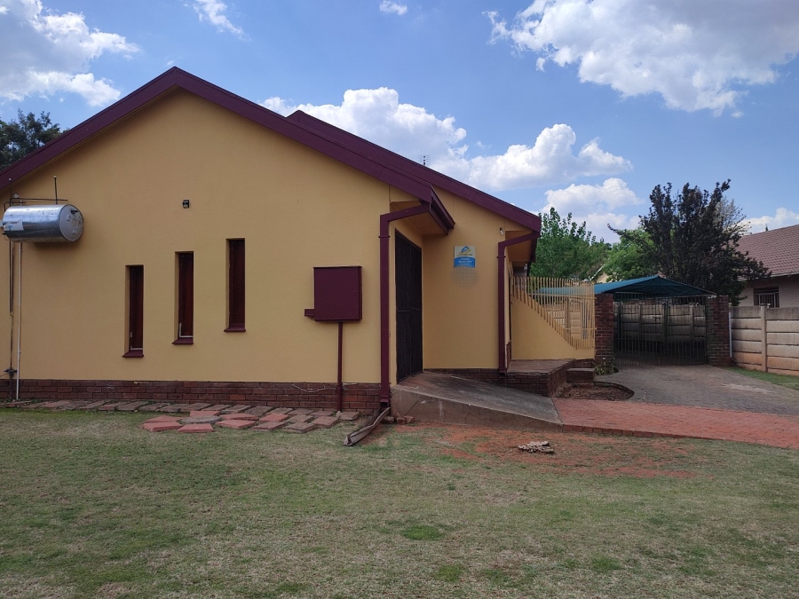 4 Bedroom Property for Sale in Uitsig Free State